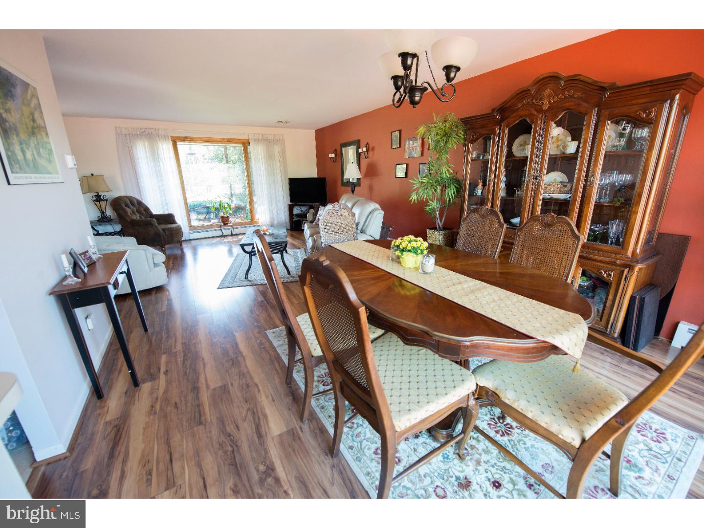 23 Gordonville Road Aston, PA 19014 - Photo 12 of 25 Dining Room