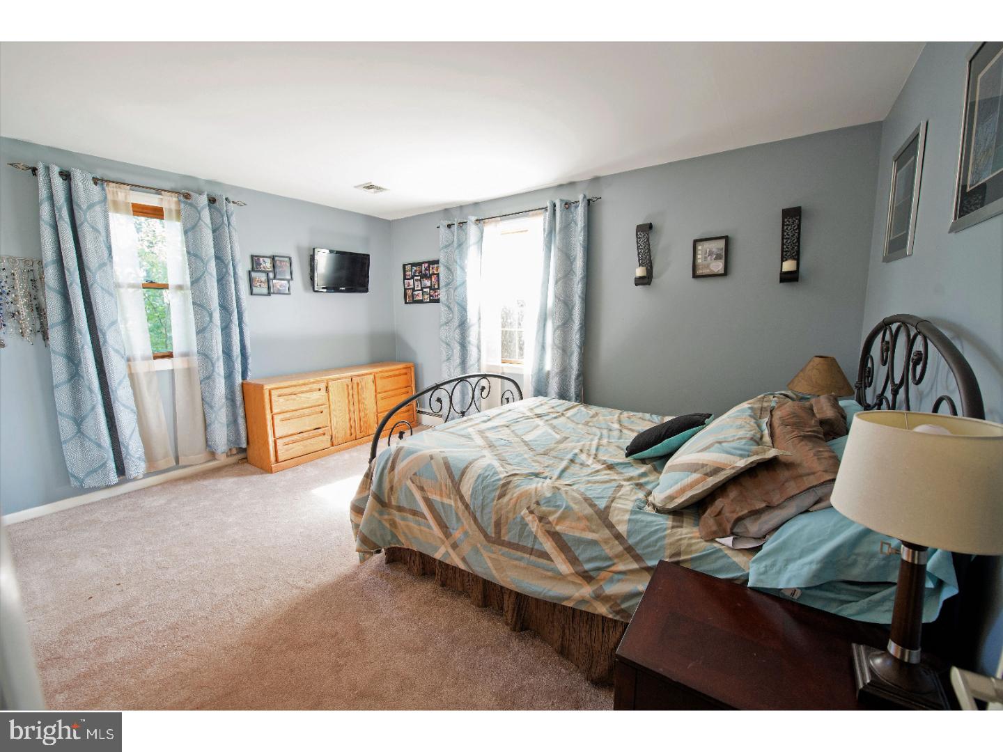 23 Gordonville Road Aston, PA 19014 - Photo 18 of 25 Master Bedroom