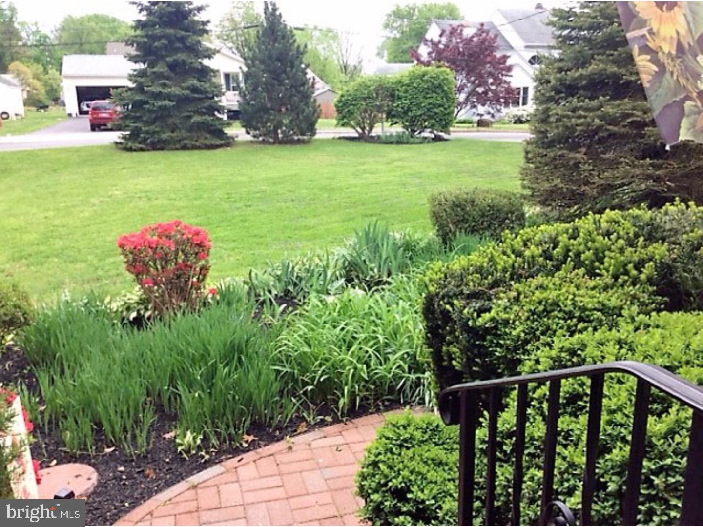 23 Gordonville Road Aston, PA 19014 - Photo 3 of 25 Front Yard