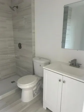 $1,800 | 7400 West 20th Avenue, Unit 425, Hialeah, FL 33016