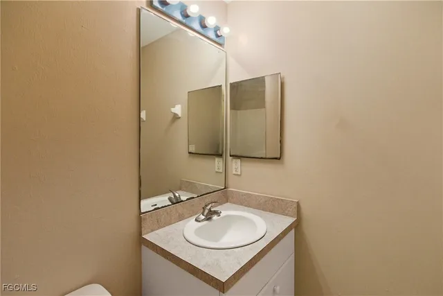 $379,990 | 967 Eisenhower Boulevard, Lehigh Acres, FL 33974