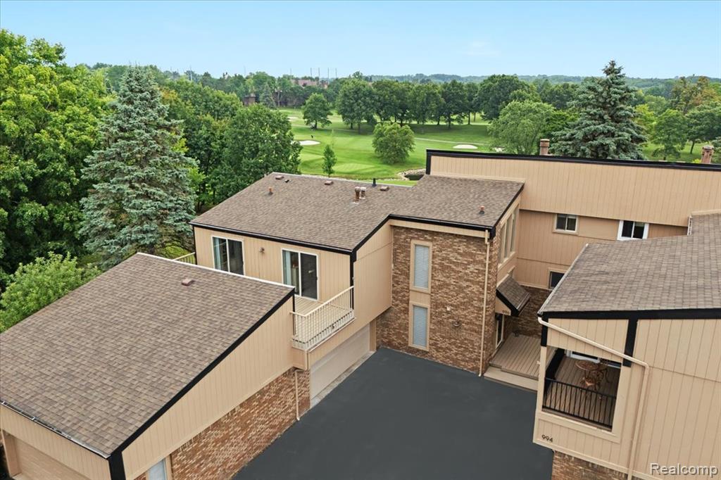 996 Golfview Court Rochester Hills, MI 48307 - Photo 35 of 46