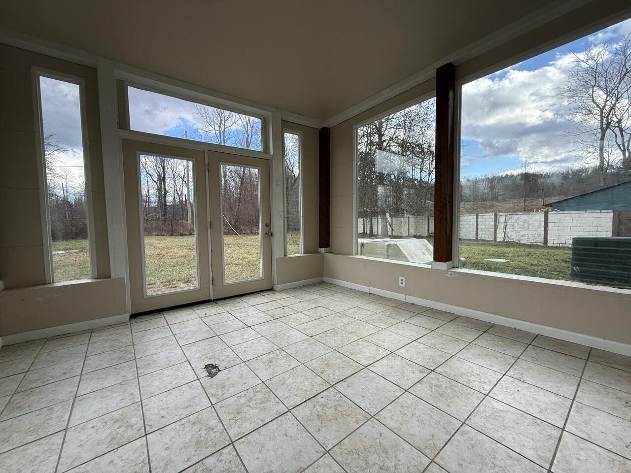 1331 Old Barbourville Road Corbin, KY 40701 - Photo 24 of 25 IMG_9984 Large