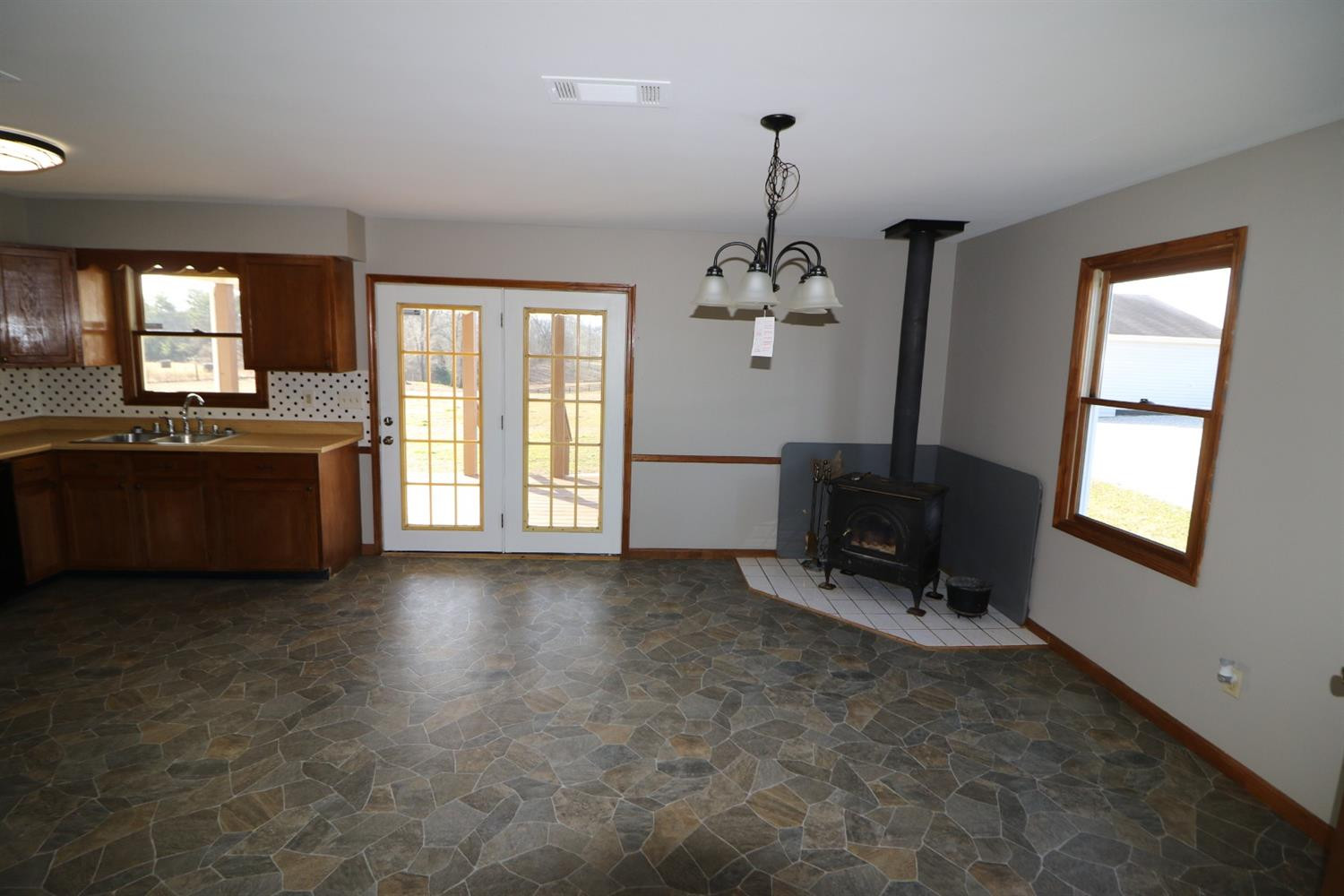 650 Walter Lakes Road Waco, KY 40385 - Photo 10 of 44 Listing Photo