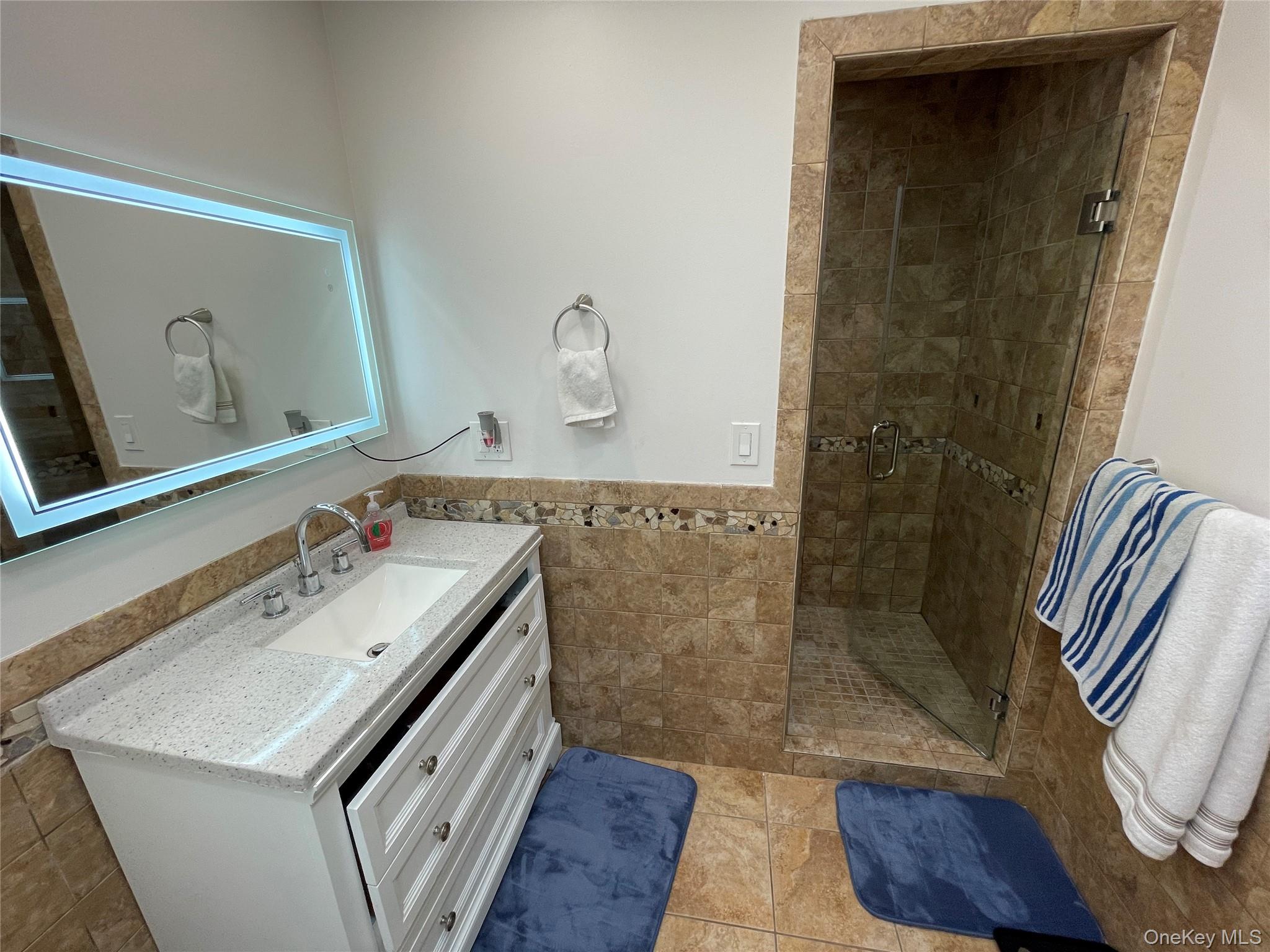 70 Birch Road Amityville, NY 11701 - Photo 18 of 37