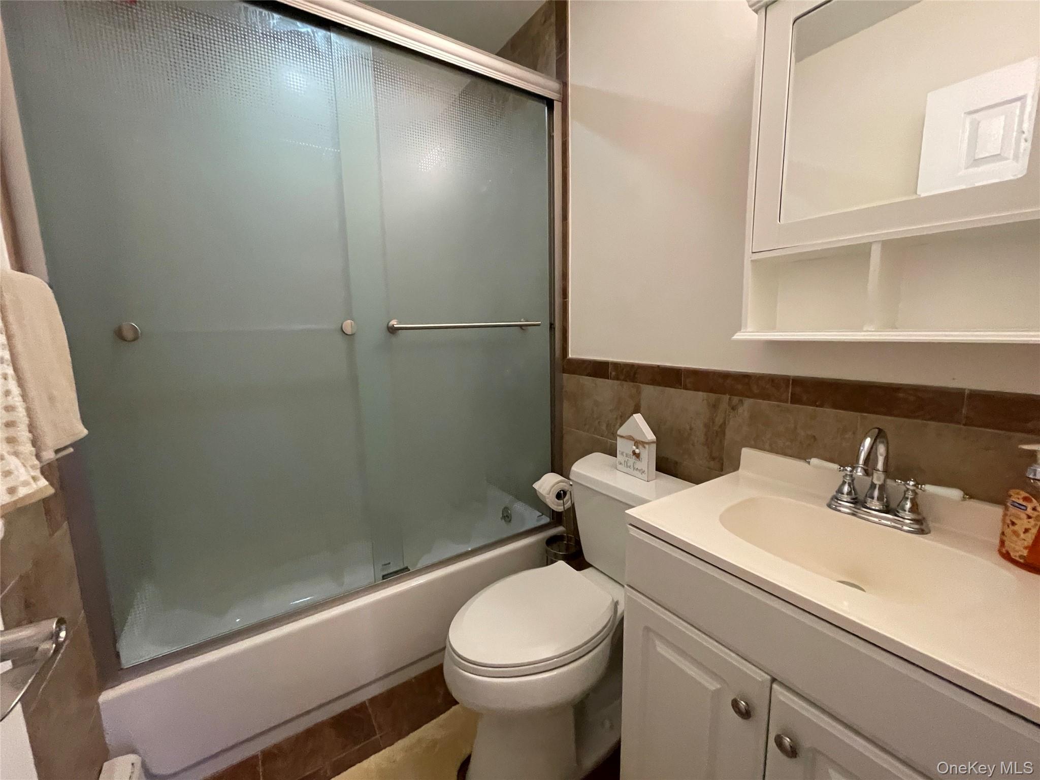 70 Birch Road Amityville, NY 11701 - Photo 26 of 37