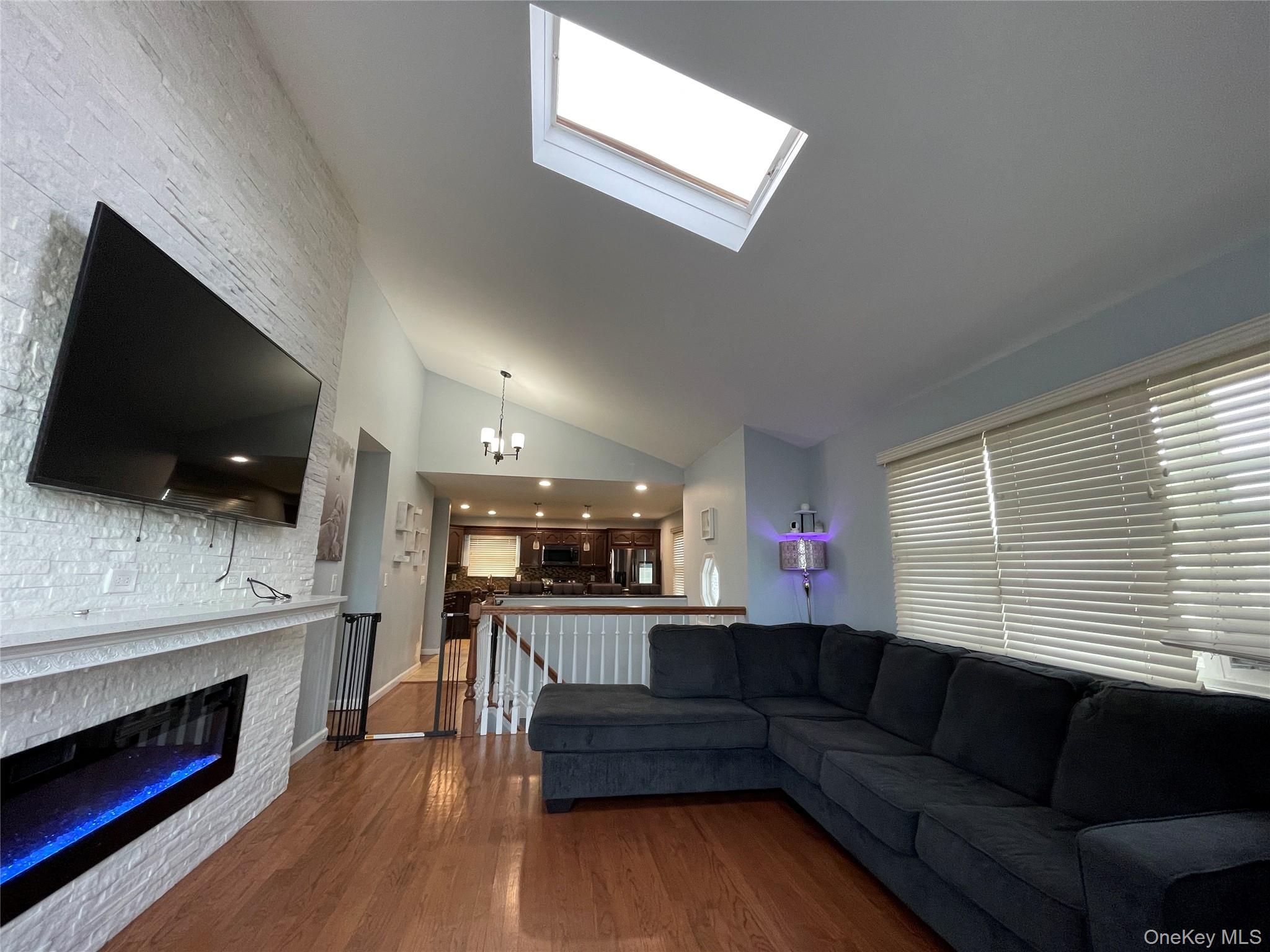 70 Birch Road Amityville, NY 11701 - Photo 5 of 37