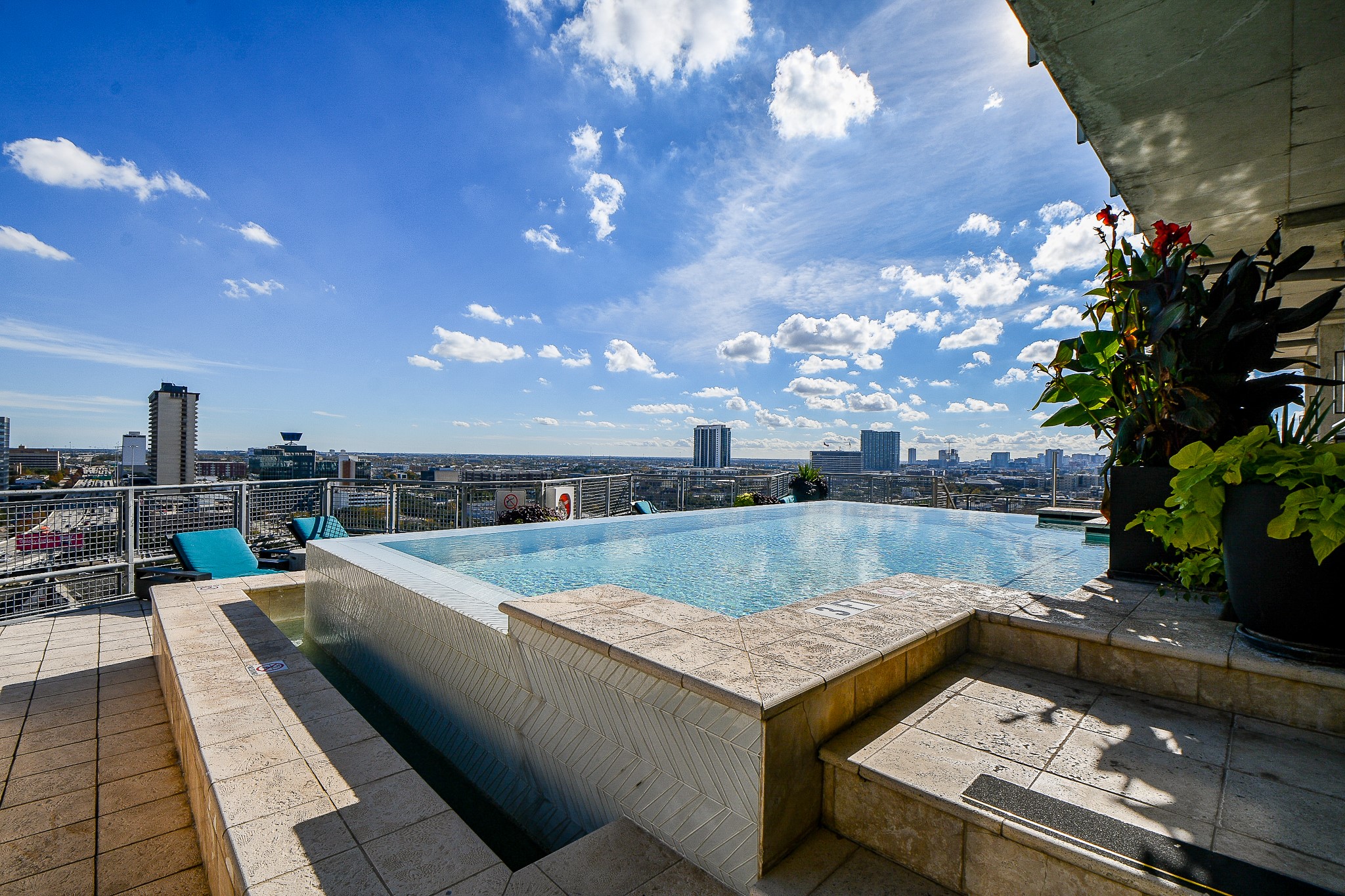 2000 Bagby Street, Unit 5441 Houston, TX 77002 - Photo 27 of 34 a view of a terrace with sitting area
