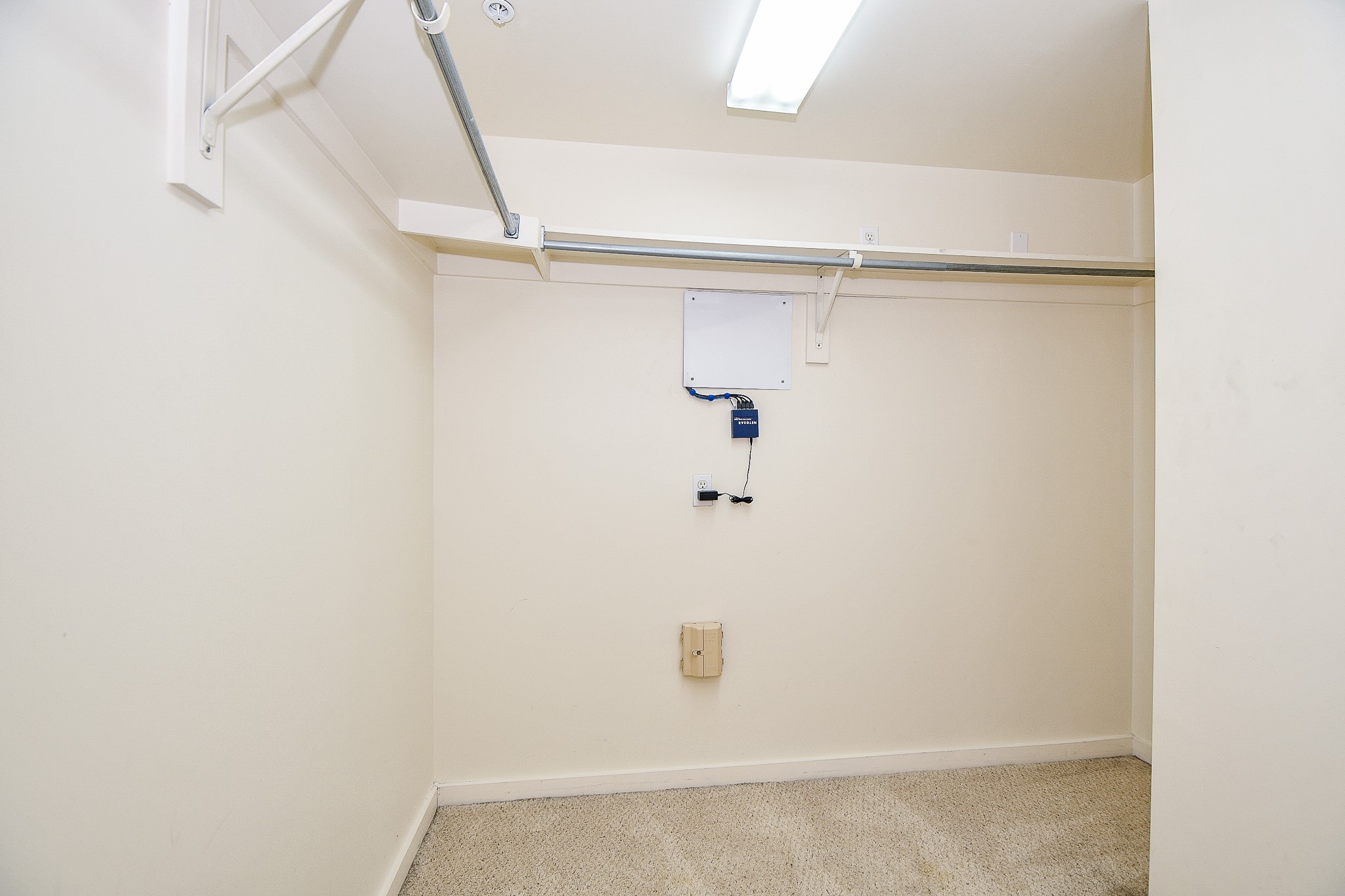 2000 Bagby Street, Unit 5441 Houston, TX 77002 - Photo 30 of 34 a view of small space