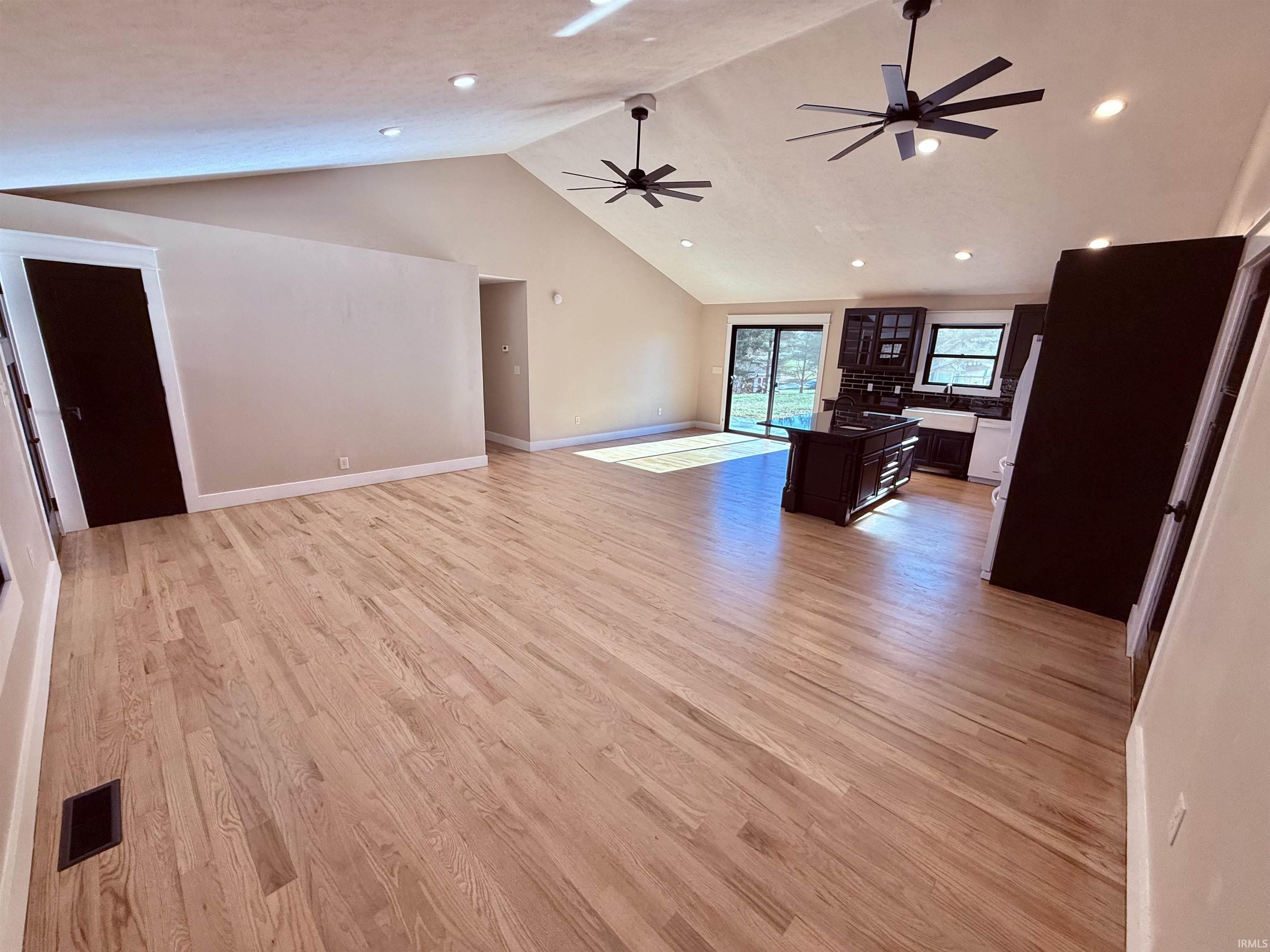 125 Bennett Road Bedford, IN 47421 - Photo 5 of 21