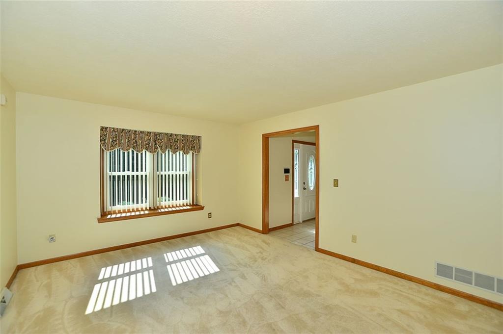 10151 Meinert Road Wexford, PA 15090 - Photo 5 of 23 Gallery Image 5