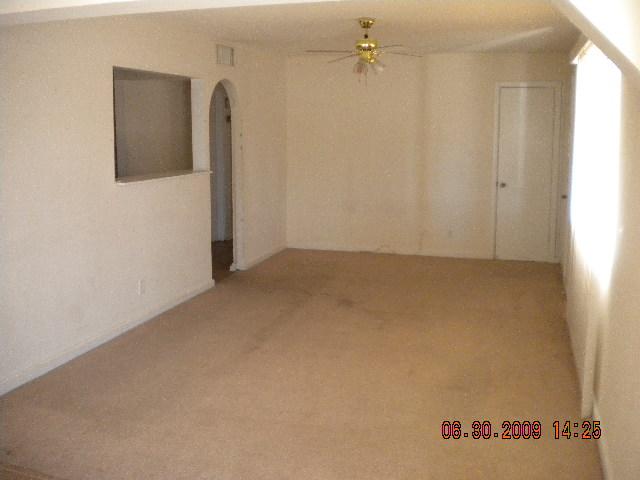 3424 West Cactus Road Phoenix, AZ 85029 - Photo 3 of 9 Main Room