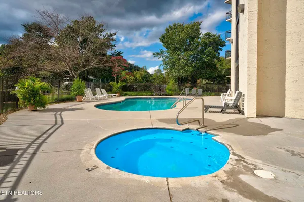$524,900 | 102 Baskins Creek Bypass, Unit 505, Gatlinburg, TN 37738