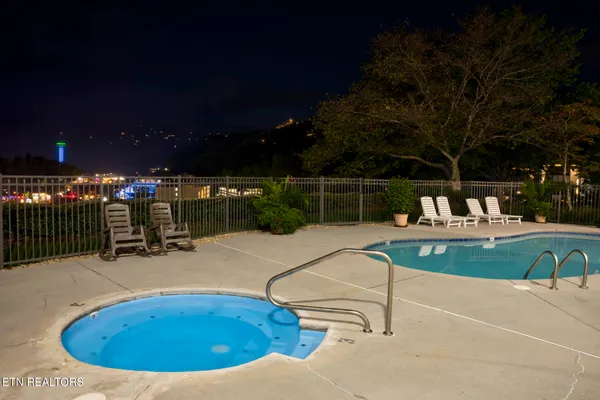 $524,900 | 102 Baskins Creek Bypass, Unit 505, Gatlinburg, TN 37738