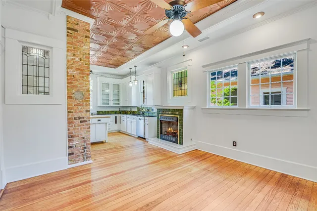 $5,700 | 1006 Shelley Avenue, Austin, TX 78703