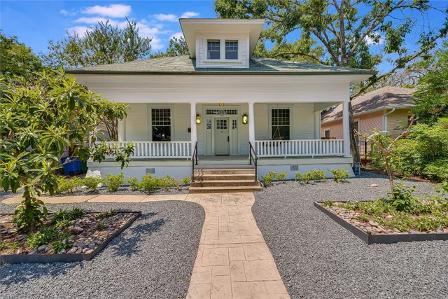 $5,700 | 1006 Shelley Avenue, Austin, TX 78703