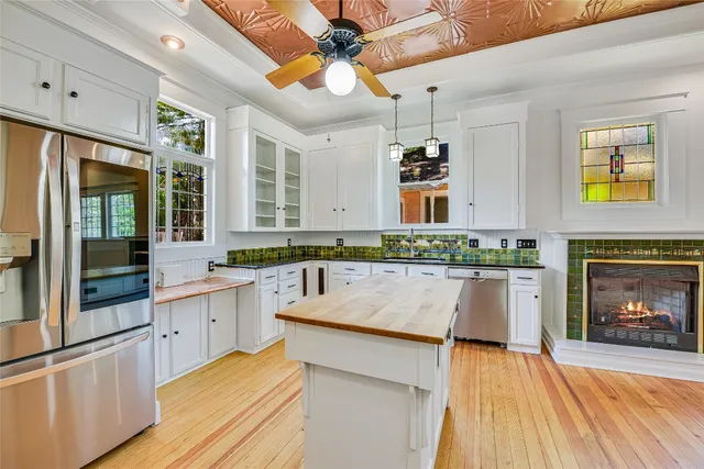 $5,700 | 1006 Shelley Avenue, Austin, TX 78703