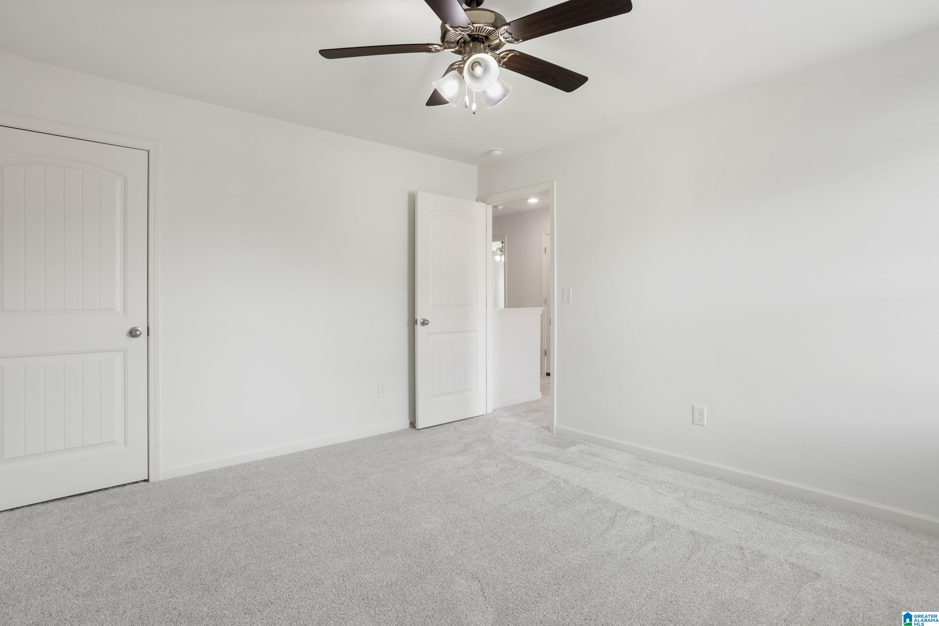 859 Valley Circle Leeds, AL 35094 - Photo 16 of 37