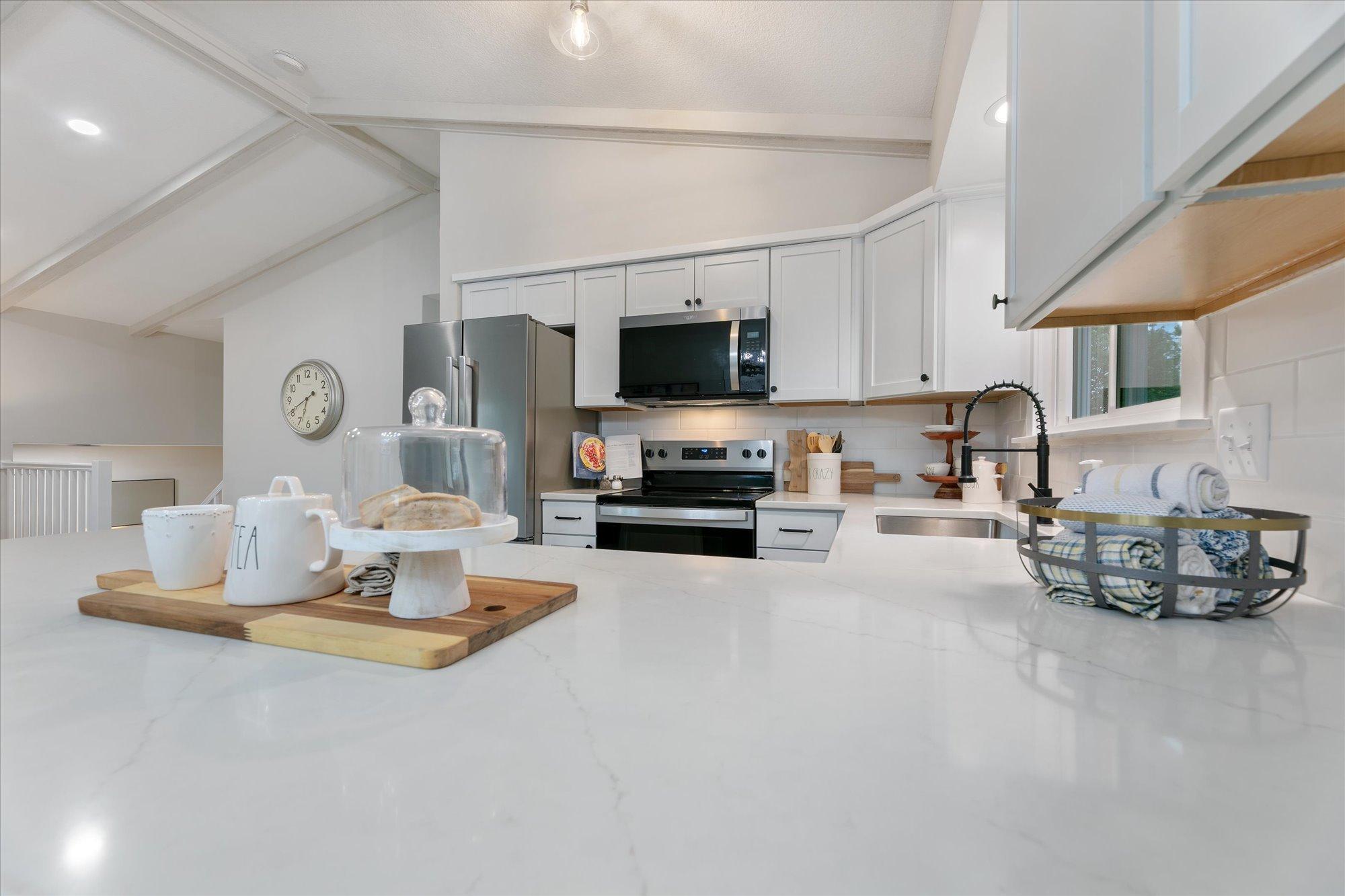 4835 Drake Street Maple Plain, MN 55359 - Photo 9 of 42