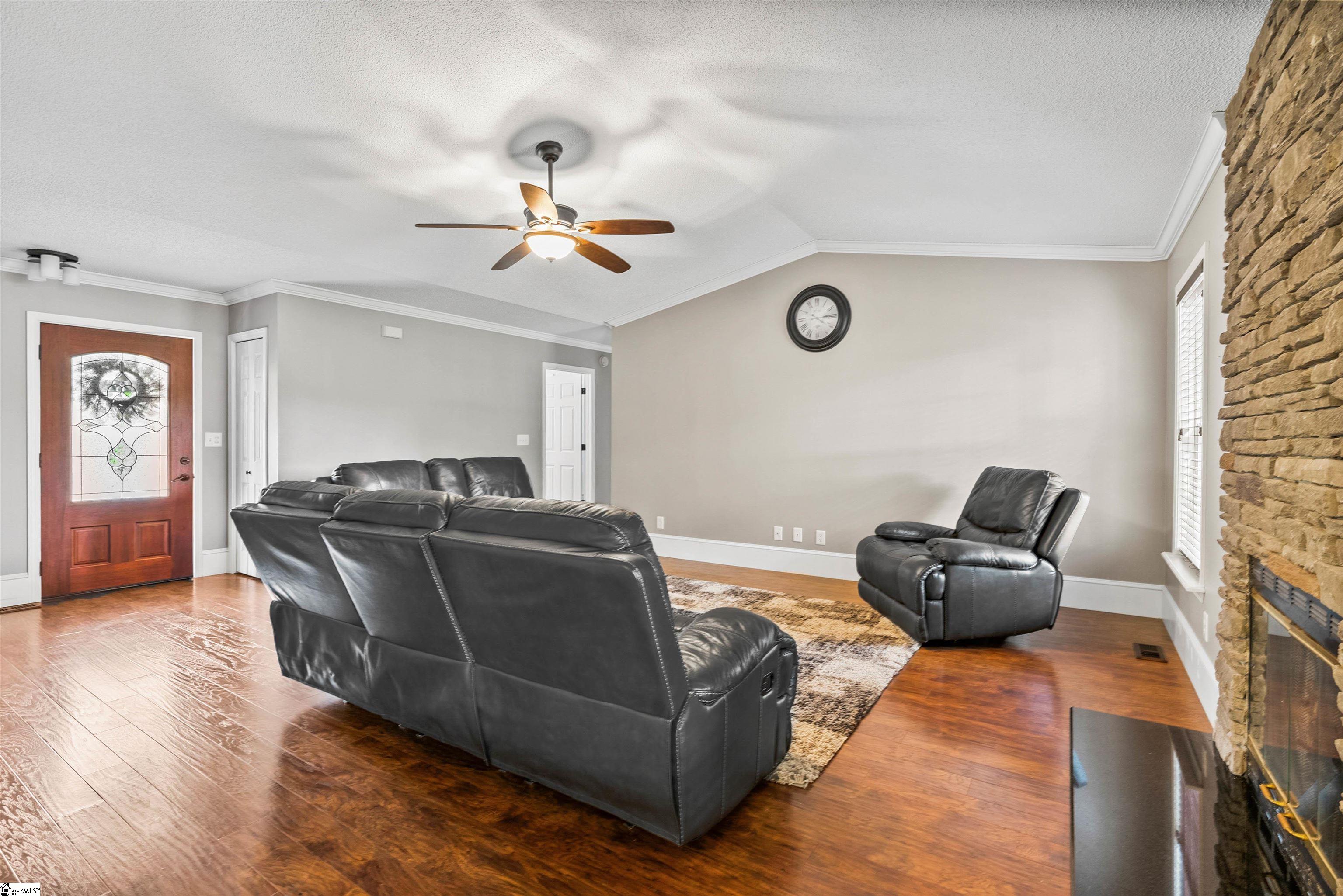 184 Rainbow Circle Inman, SC 29349 - Photo 7 of 36