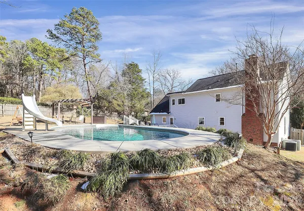 $525,000 | 1148 Blossom Honey Bee Trail, Fort Mill, SC 29715
