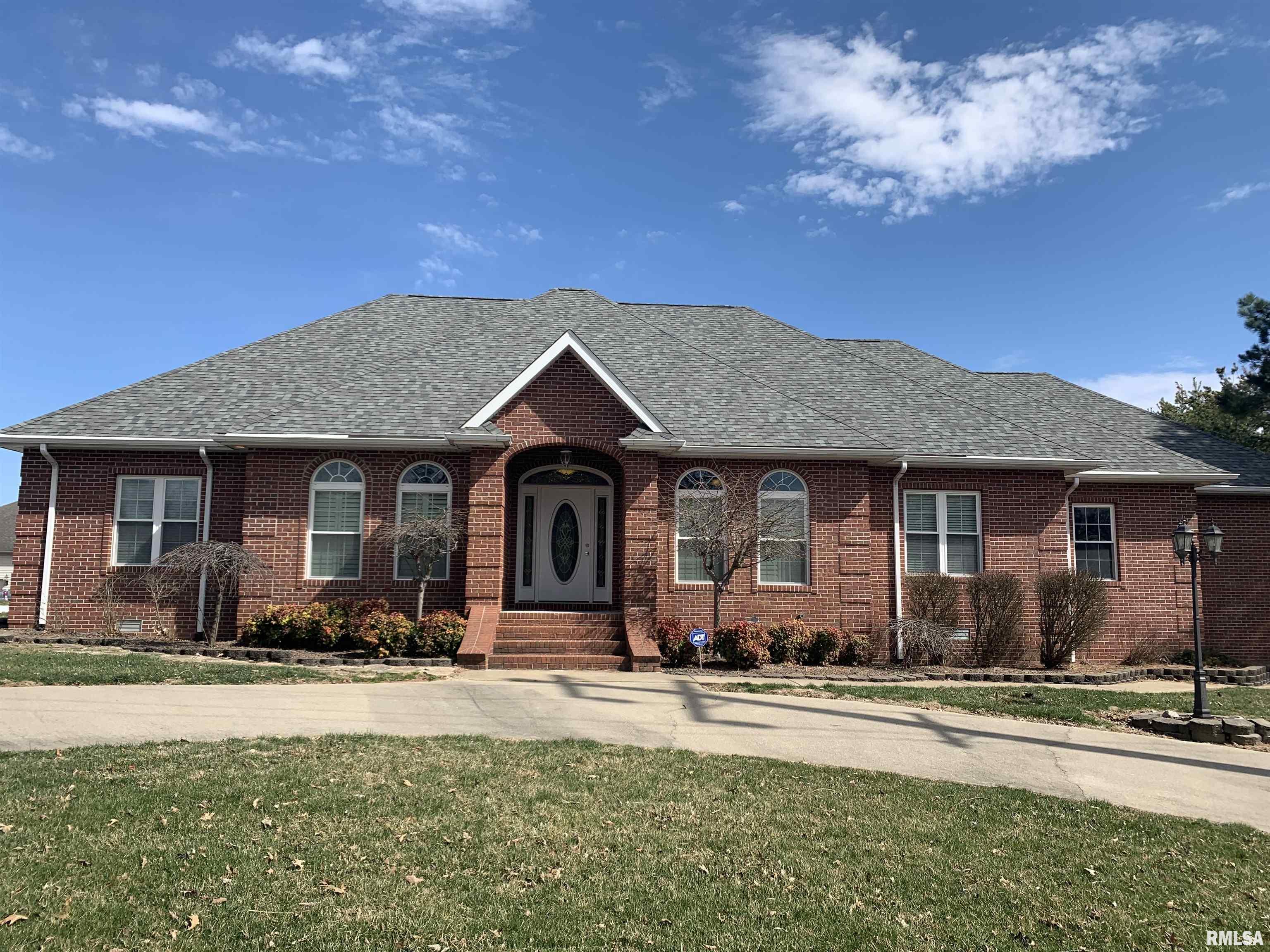 1203 South Fosse Road Marion, IL 62959 - Photo 1 of 23 Gallery Image 1