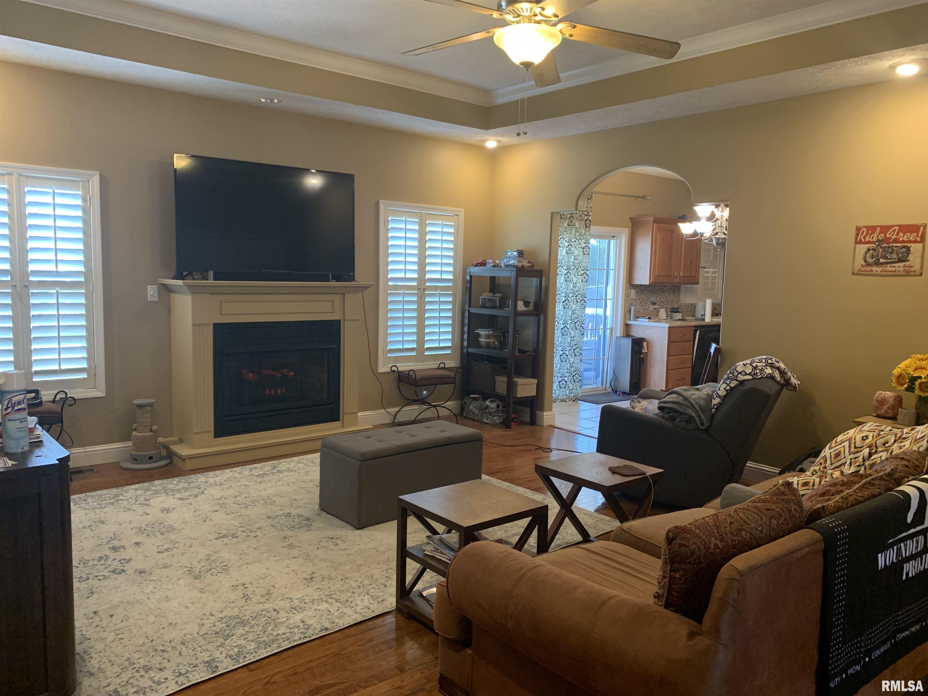 1203 South Fosse Road Marion, IL 62959 - Photo 3 of 23 Gallery Image 3