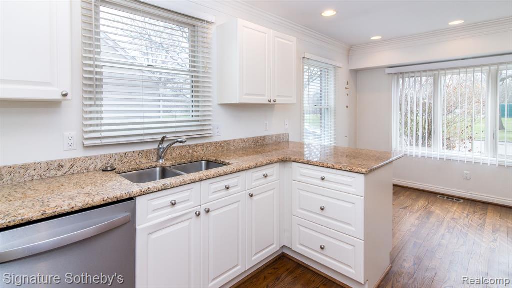 2139 Windemere Road Birmingham, MI 48009 - Photo 11 of 43