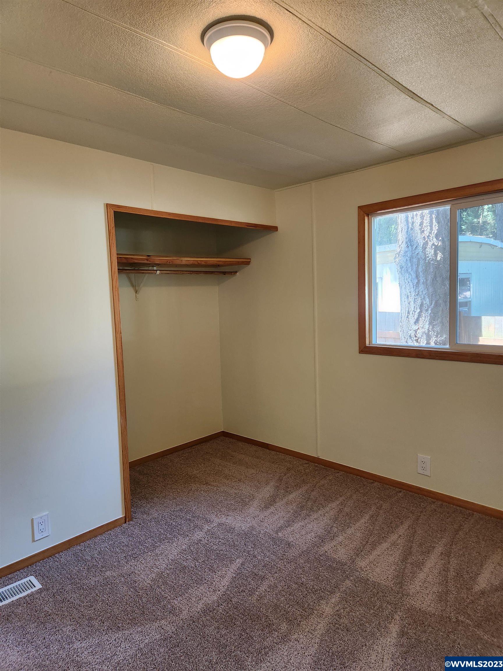 27171 Clear Lake Road, Unit 22 Eugene, OR 97402 - Photo 23 of 25