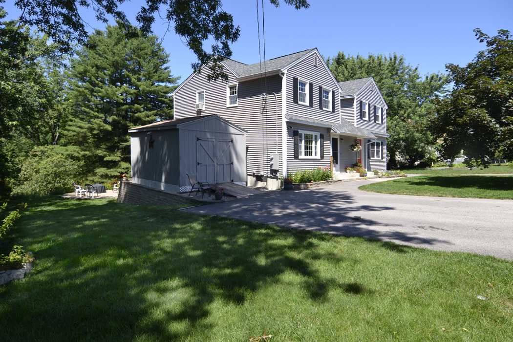 64 A Dale Road, Unit A Hooksett, NH 03106 - Photo 2 of 17