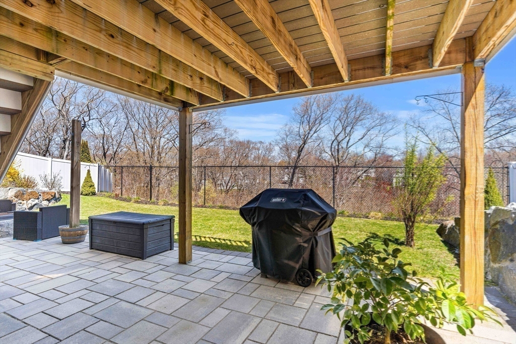 13 Woodlands Road Salem, MA 01970 - Photo 40 of 42
