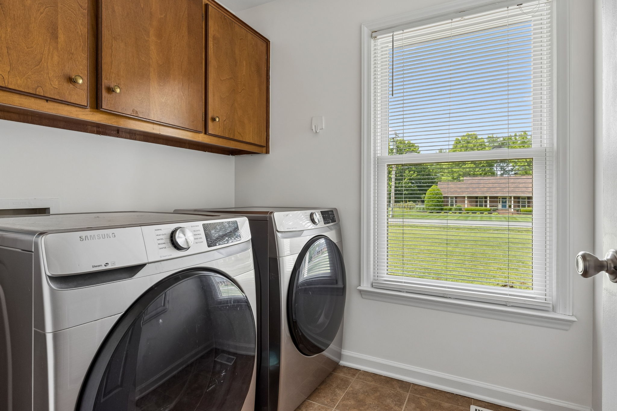 2104 Red Mile Road Murfreesboro, TN 37127 - Photo 20 of 28 a utility room with dryer and washer