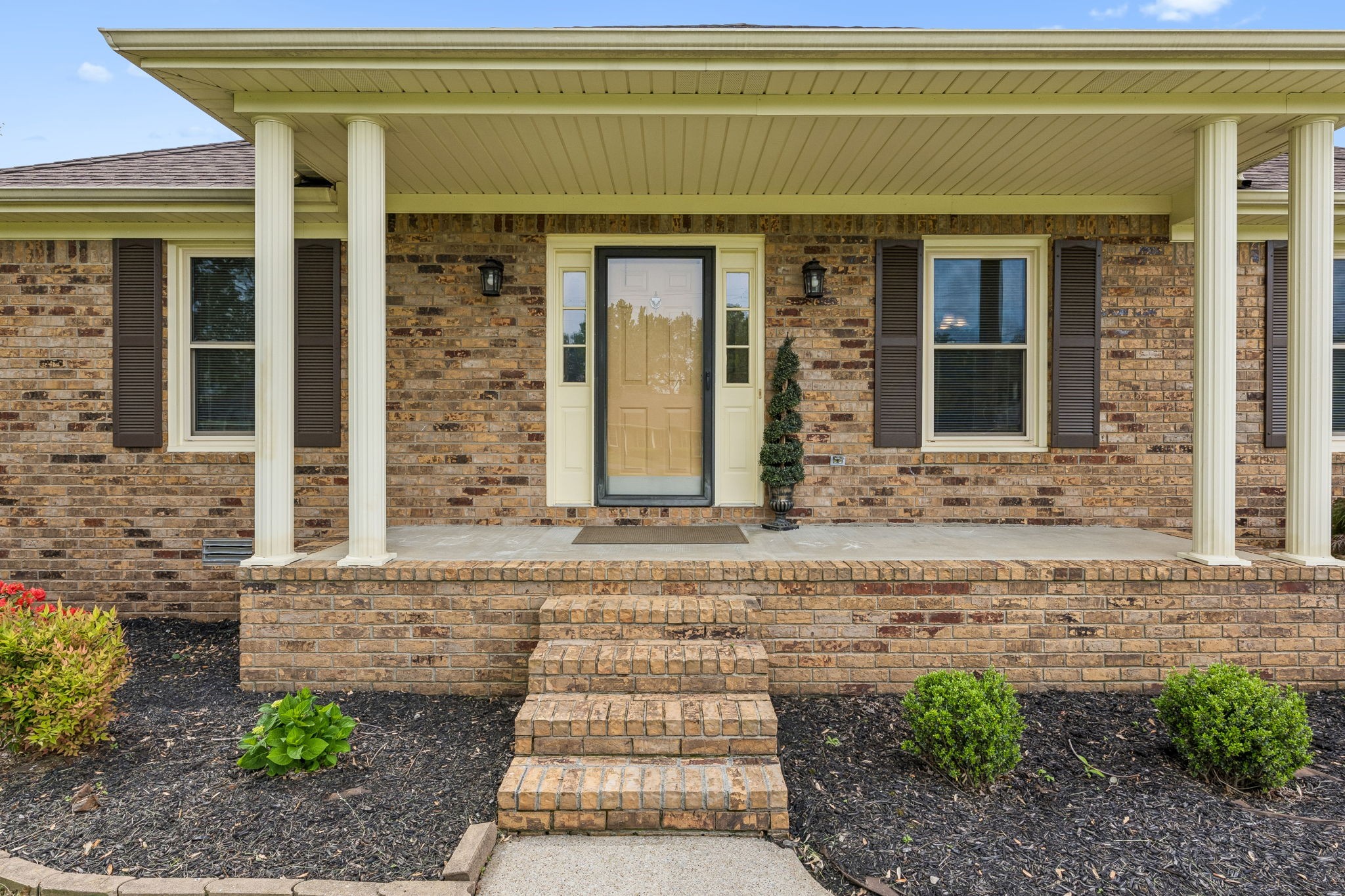 2104 Red Mile Road Murfreesboro, TN 37127 - Photo 3 of 28 a front view of a house