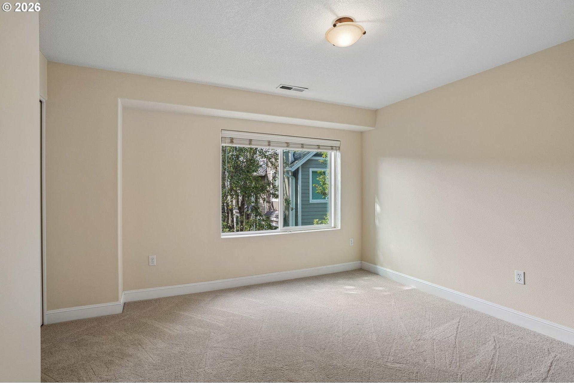 17271 Southwest Whitley Way Beaverton, OR 97006 - Photo 14 of 27 Gallery Image 14