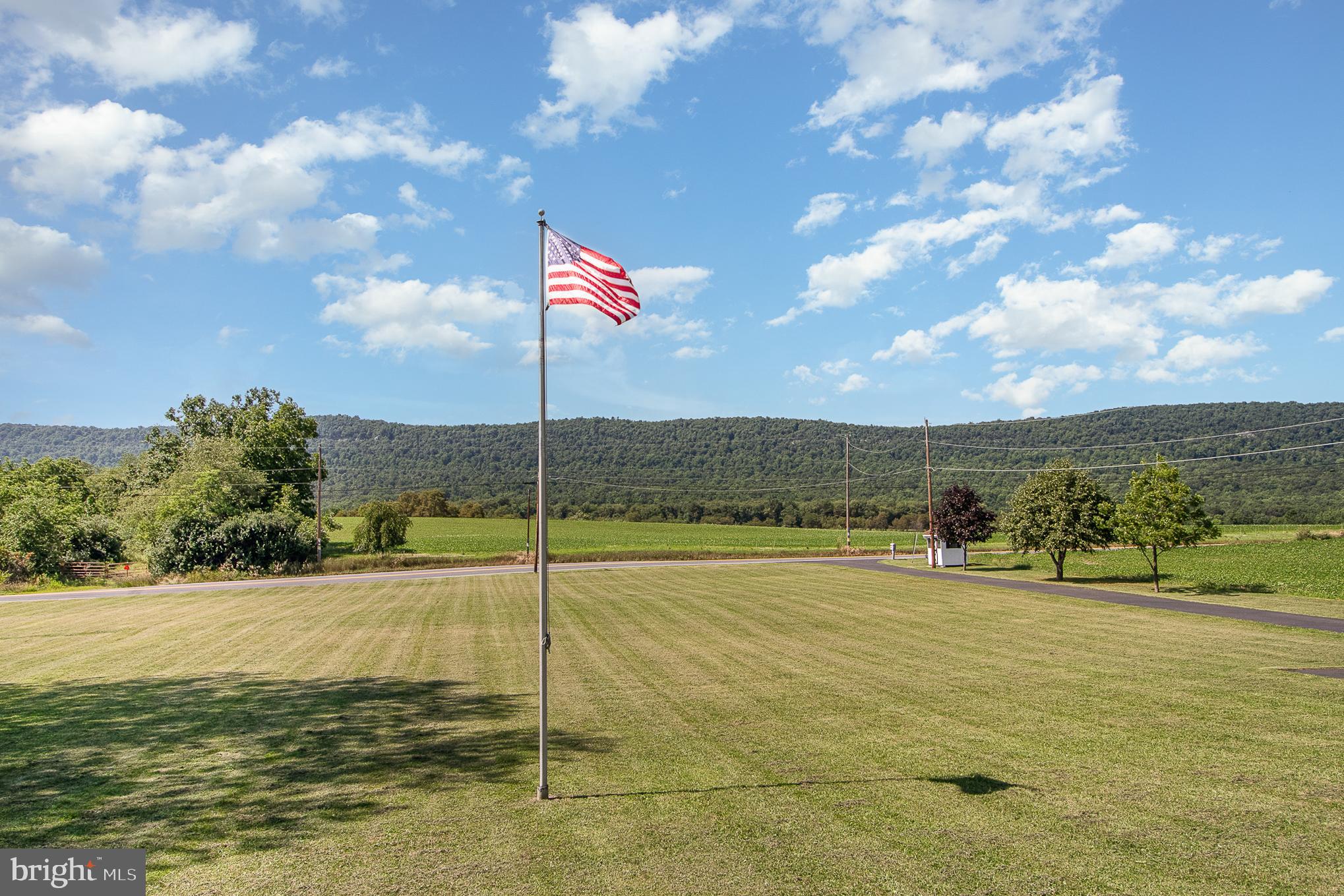 1301 Enola Road Carlisle, PA 17013 - Photo 4 of 41 Gallery Image 4