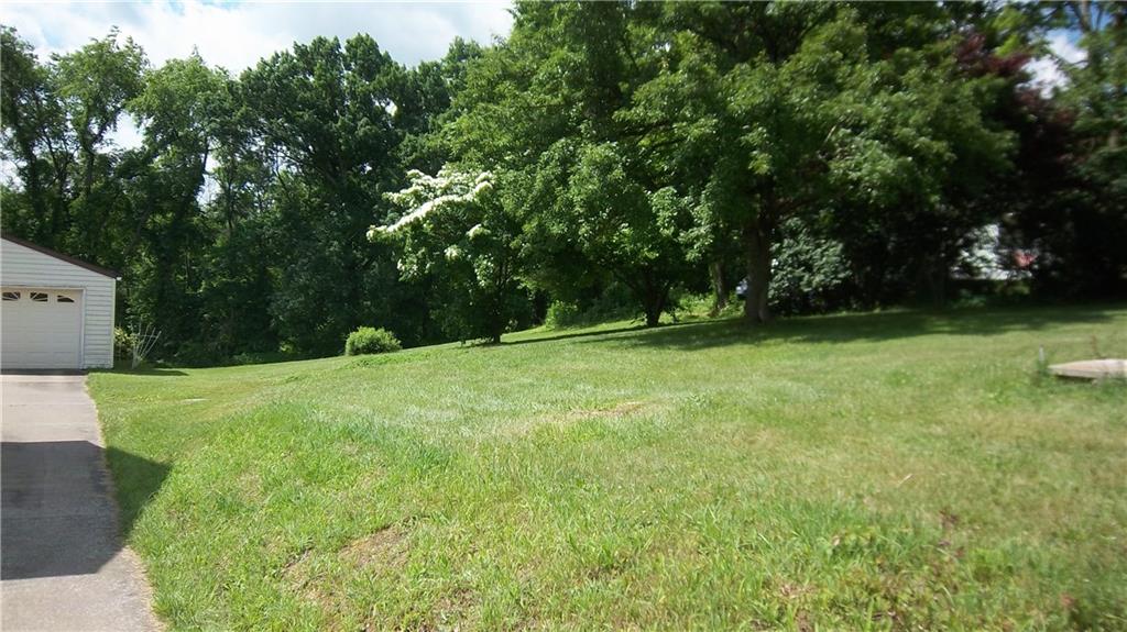 3118 Ridge Avenue Aliquippa, PA 15001 - Photo 13 of 17 Lot to right of house