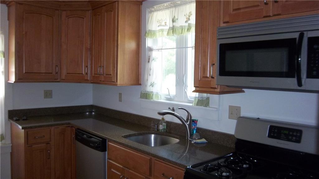 3118 Ridge Avenue Aliquippa, PA 15001 - Photo 5 of 17 Kitchen view #2
