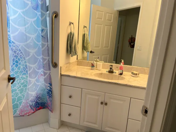 $3,000 | 21105 VÃa Solano, Boca Raton, FL 33433