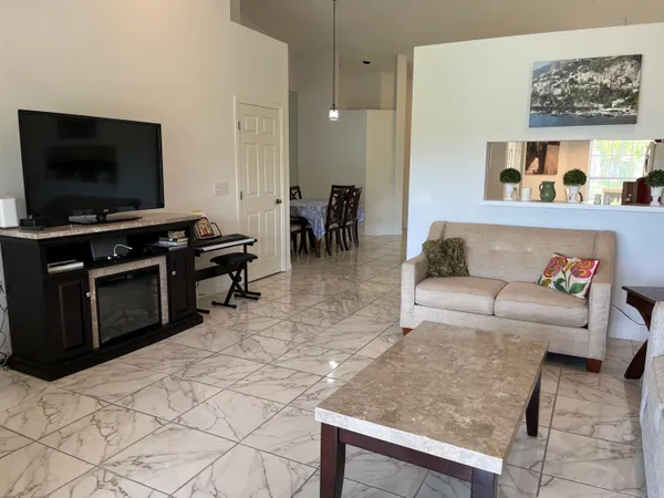 $3,000 | 21105 VÃa Solano, Boca Raton, FL 33433
