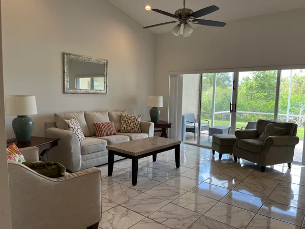 $3,000 | 21105 VÃa Solano, Boca Raton, FL 33433