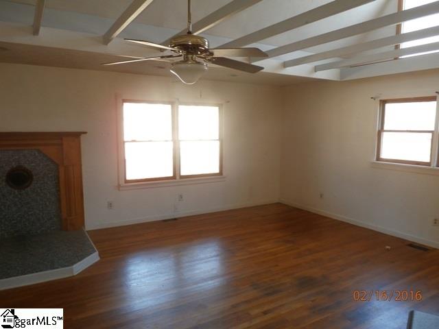 648 State Rd S-39-176 Easley, SC 29640 - Photo 11 of 23