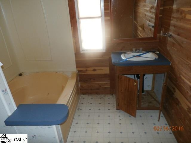 648 State Rd S-39-176 Easley, SC 29640 - Photo 20 of 23