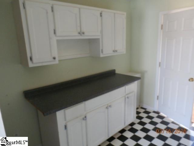 648 State Rd S-39-176 Easley, SC 29640 - Photo 10 of 23