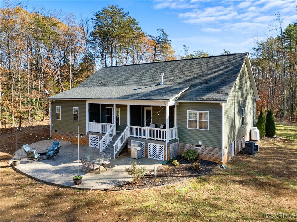 2802 Perkinsville Road Maidens, VA 23102 - Photo 40 of 40 View of front of property featuring cooling unit,