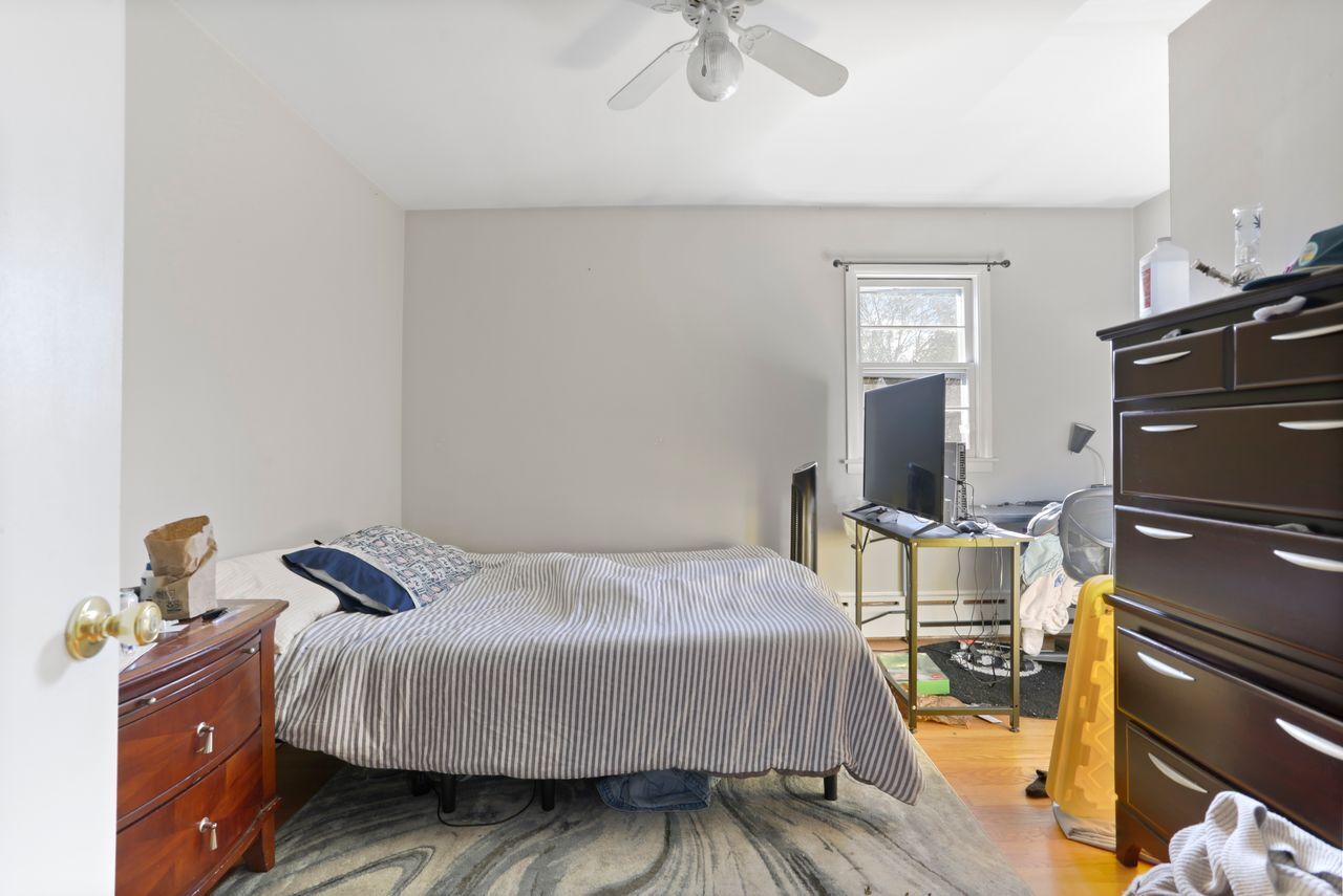 932 Thorme Street Bridgeport, CT 06606 - Photo 19 of 24