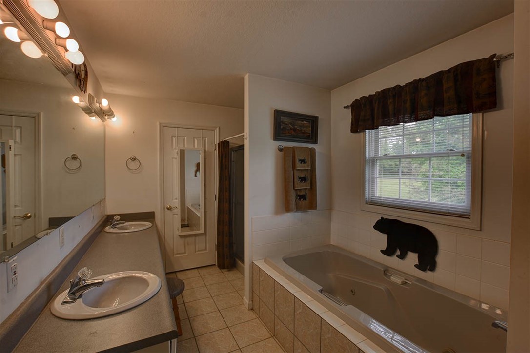 6376 Kitchens Road Decatur, IL 62521 - Photo 16 of 33