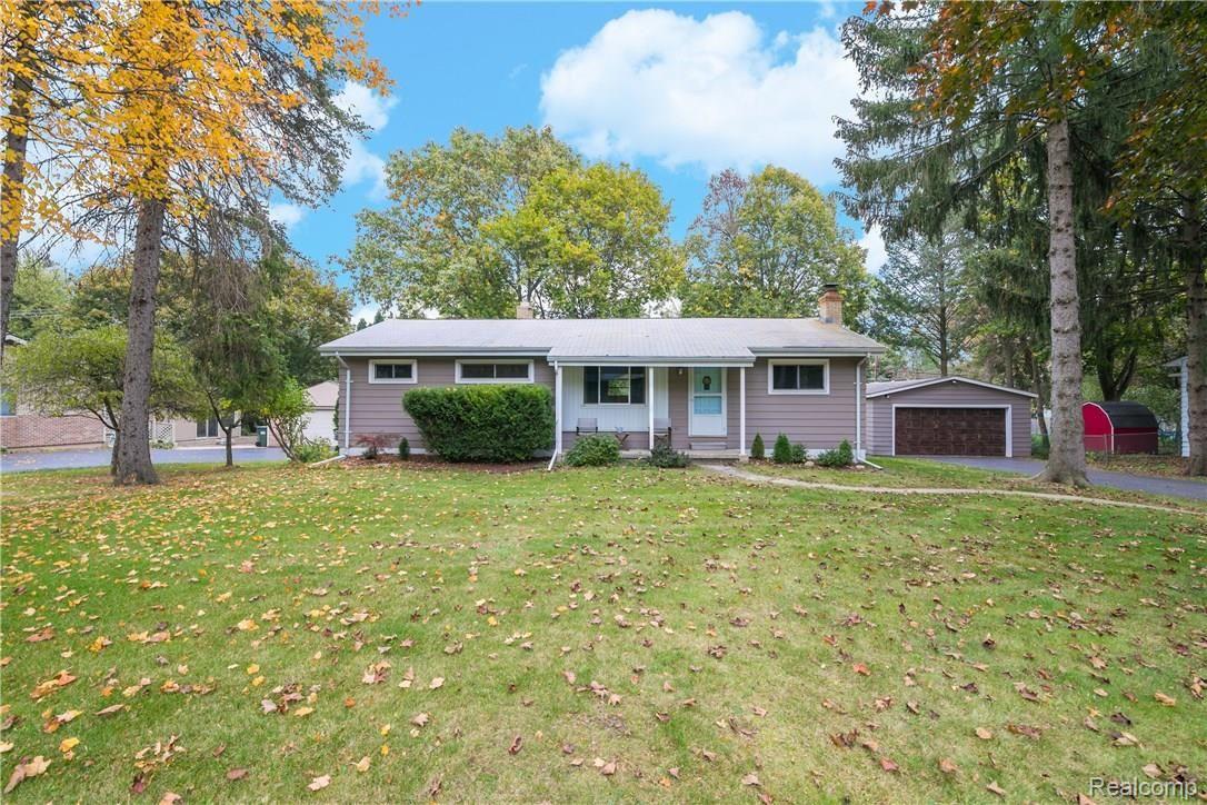 164 Texas Avenue Rochester, MI 48309 - Photo 1 of 33 782A9741-3-Edit.jpg