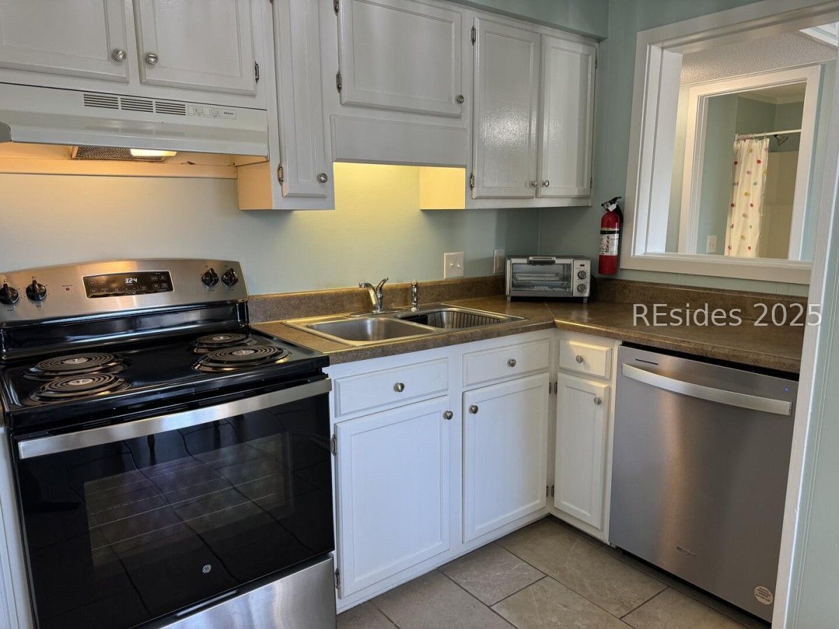 40 Folly Field Road, Unit 233 Hilton Head Island, SC 29928 - Photo 13 of 40