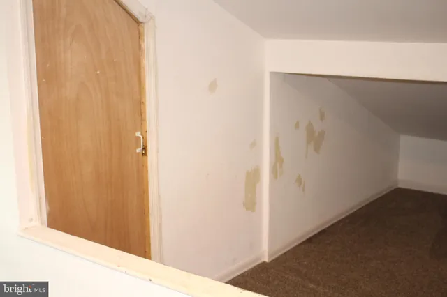 $215,000 | 409 North York Street, Pottstown, PA 19464