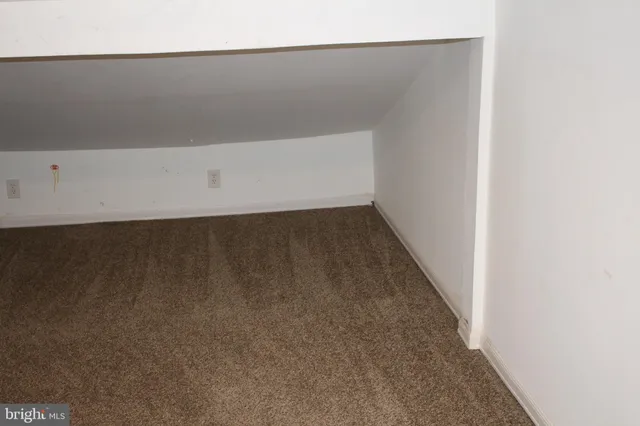 $215,000 | 409 North York Street, Pottstown, PA 19464